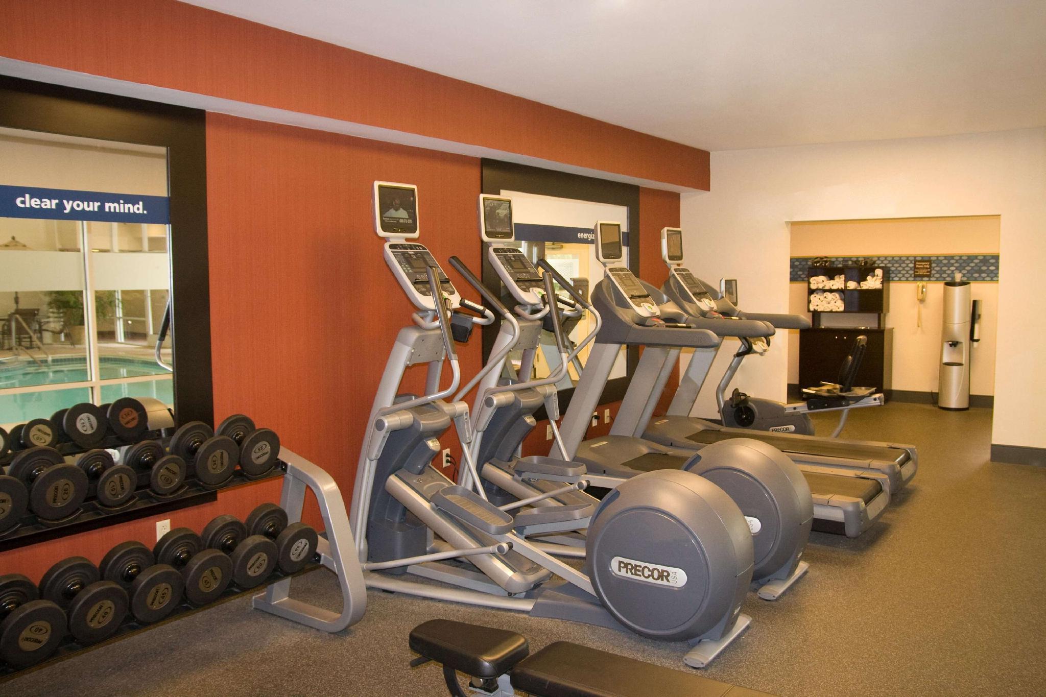 Hampton Inn & Suites Rochester/Виктор Екстериор снимка