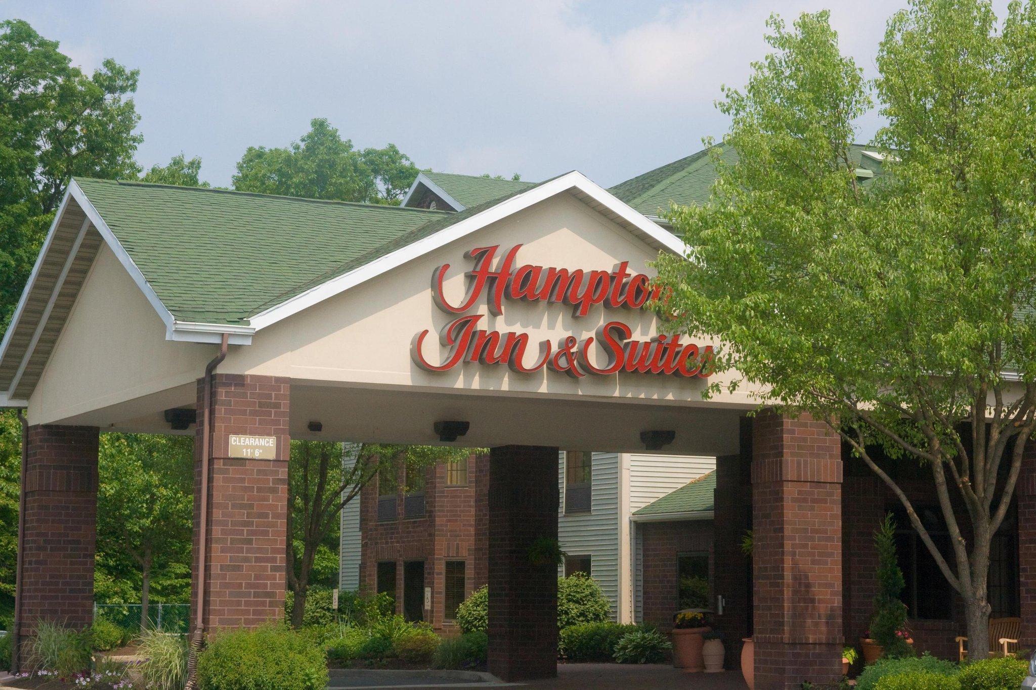 Hampton Inn & Suites Rochester/Виктор Екстериор снимка