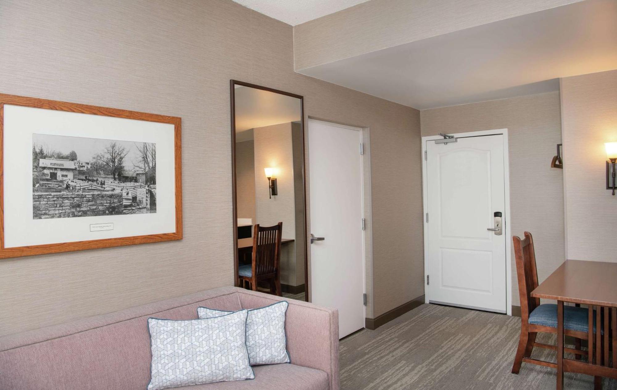 Hampton Inn & Suites Rochester/Виктор Екстериор снимка